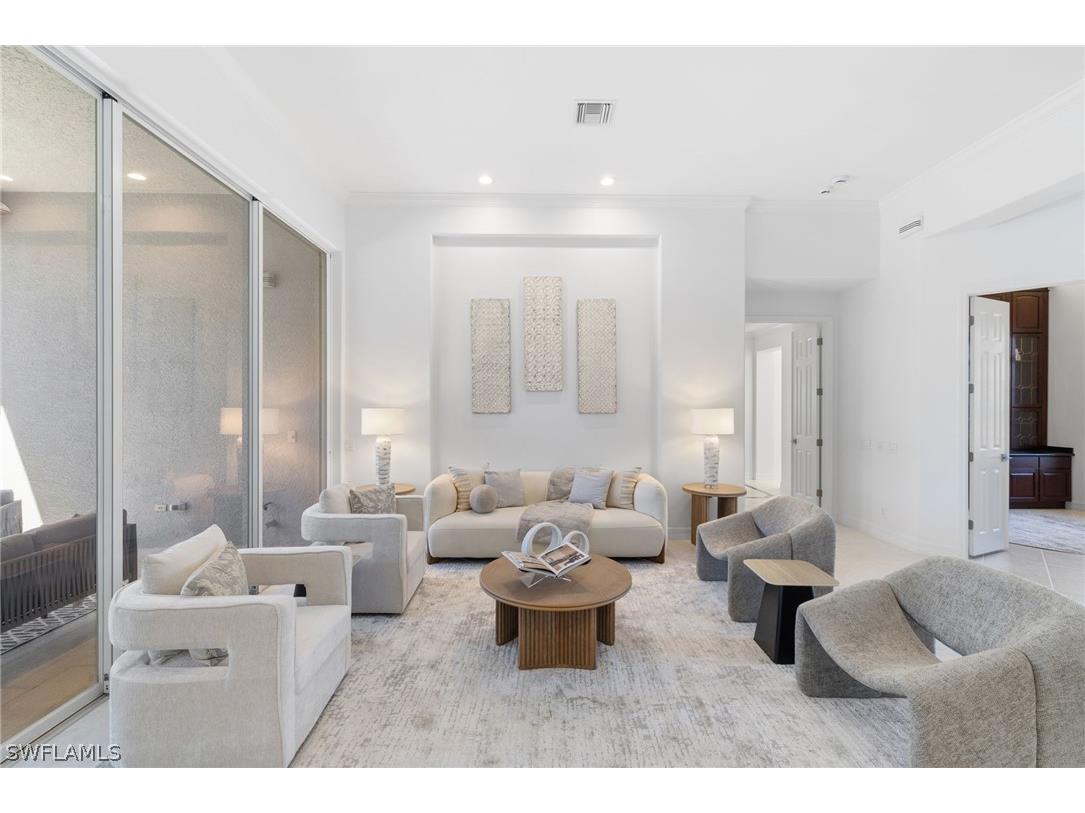 1624 Manchester Court Naples FL 34109 226006252 image9