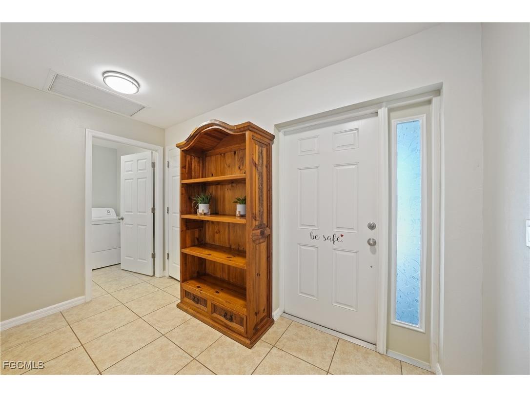 1624 NW 29th Street Cape Coral FL 33993 2025000186 image3