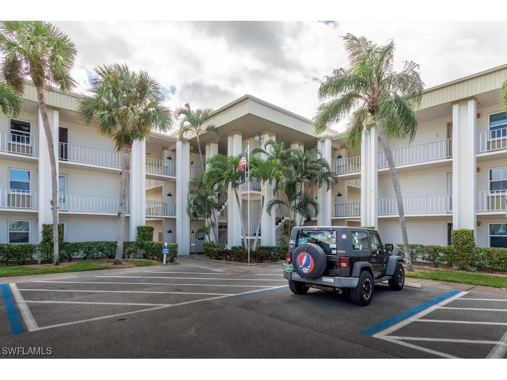 1624 Pine Valley Drive #103 Fort Myers FL 33907 223074776 image1