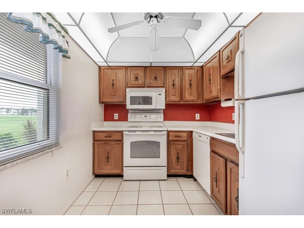 1624 Pine Valley Drive #111 Fort Myers FL 33907 223079139 image1