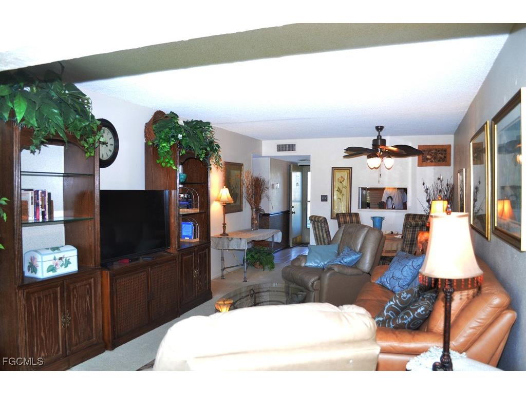 1624 Pine Valley Drive #118 Fort Myers FL 33907 2025024056 image3