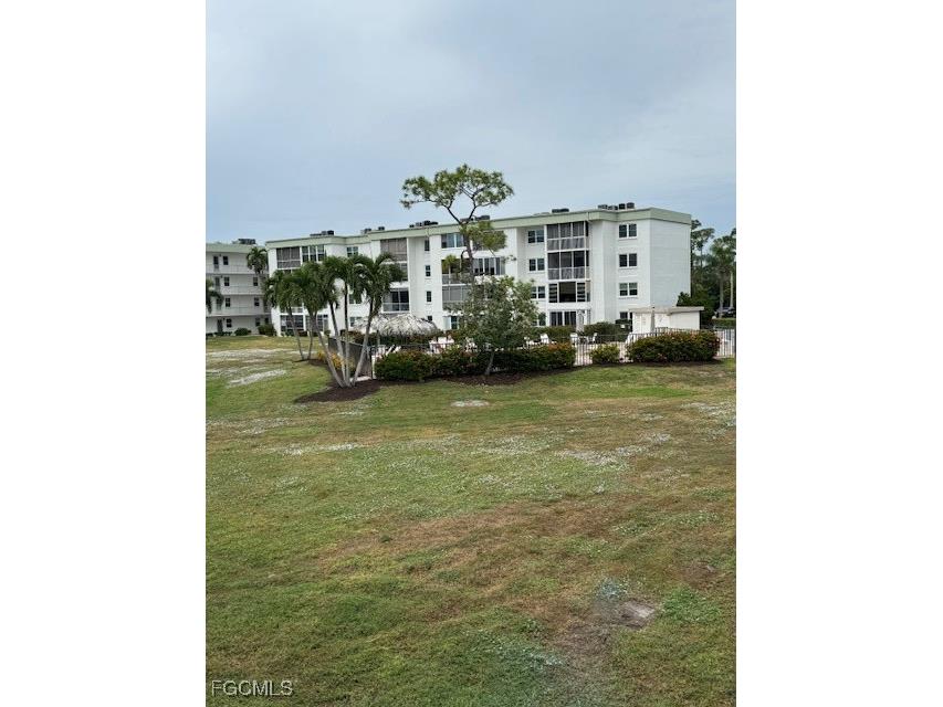 1624 Pine Valley Drive #201 Fort Myers FL 33907 2025021165 image15