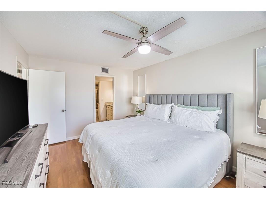1624 Pine Valley Drive #201 Fort Myers FL 33907 2026003691 image19