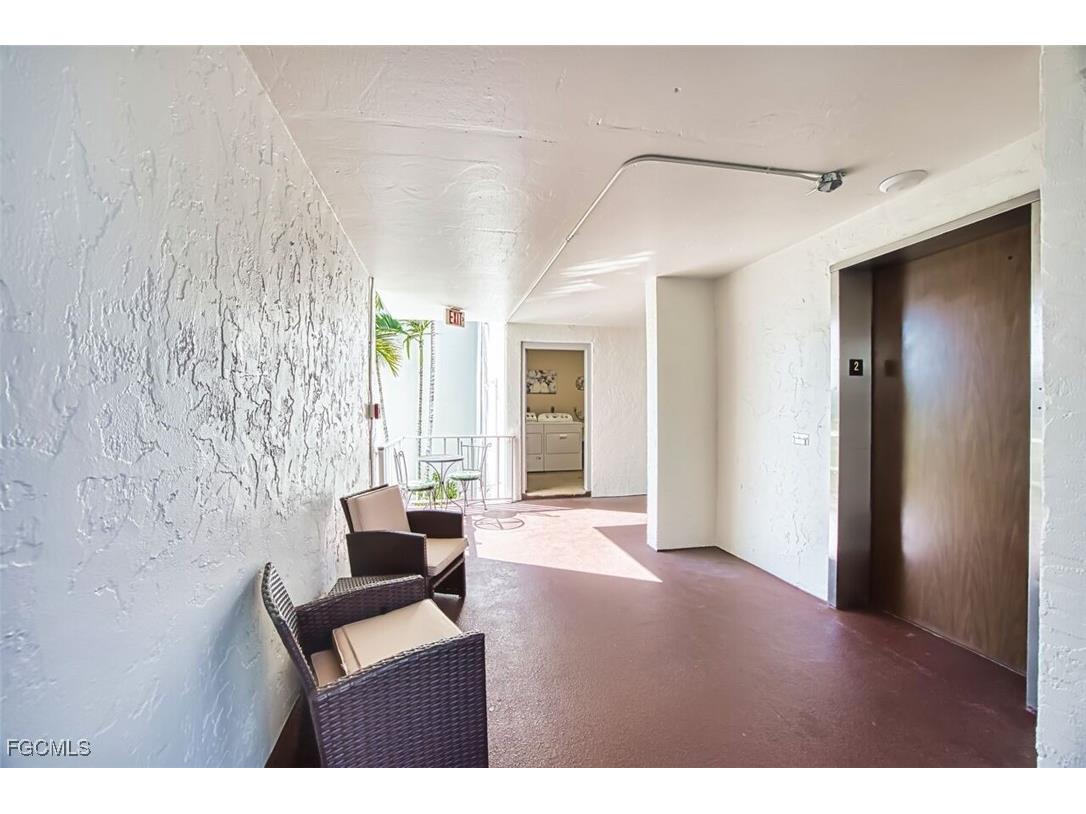 1624 Pine Valley Drive #201 Fort Myers FL 33907 2026003691 image5