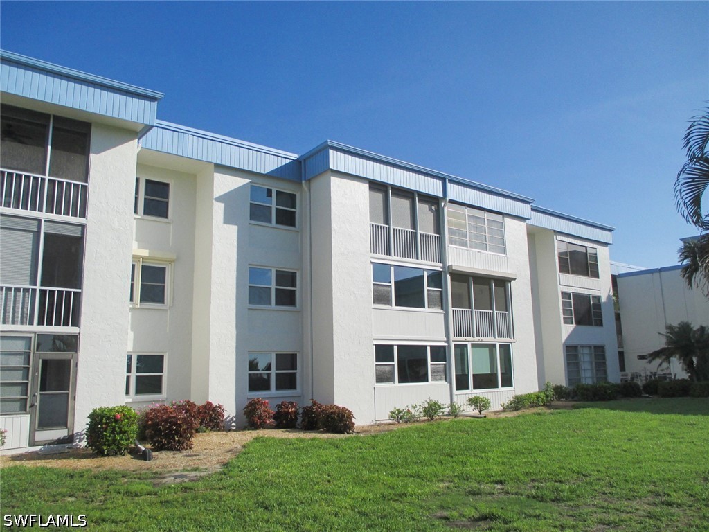 1624 Pine Valley Drive #217 Fort Myers FL 33907 226027000 image2
