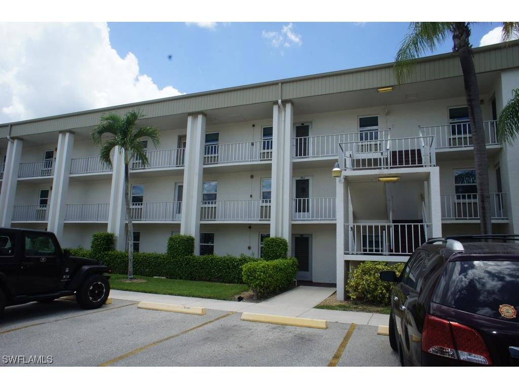 1624 Pine Valley Drive #319 Fort Myers FL 33907 224009541 image1