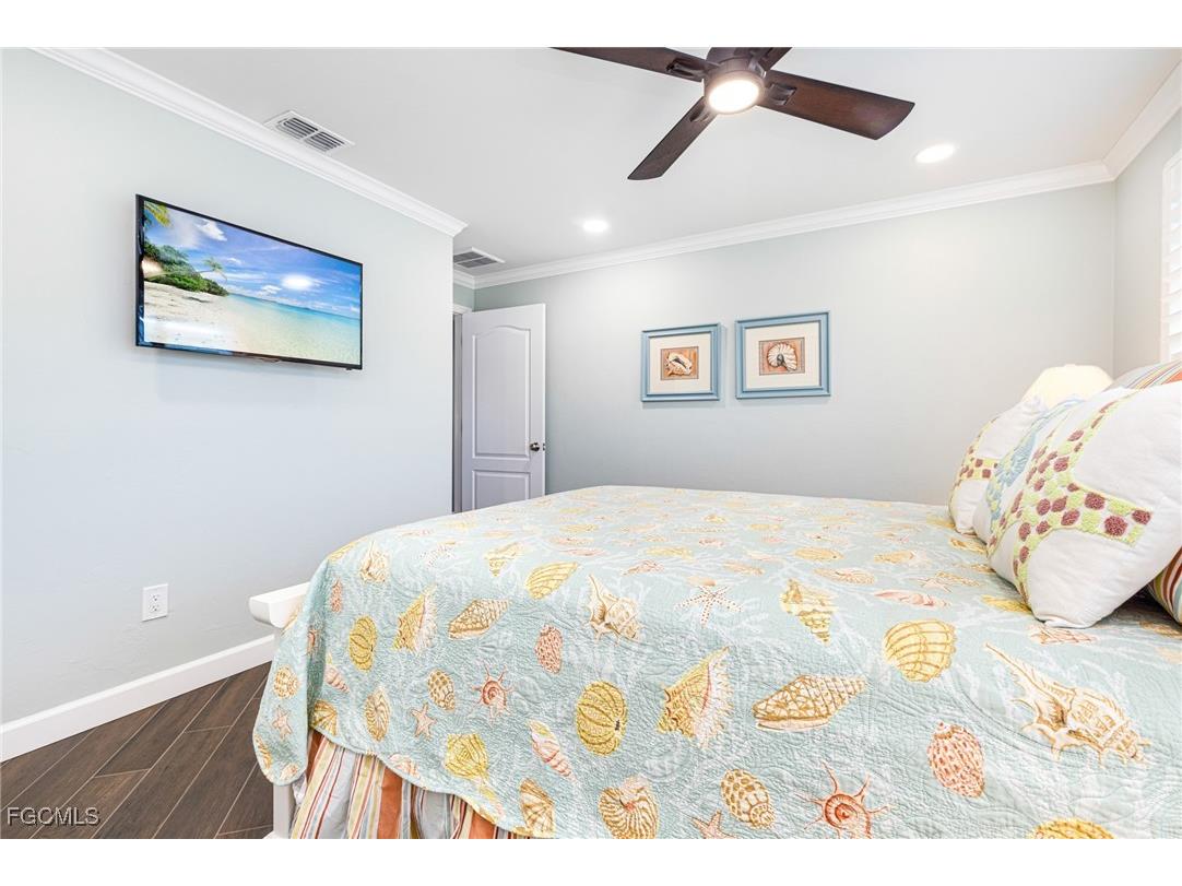 1624 Whiskey Creek Drive Fort Myers FL 33919 2025019628 image26