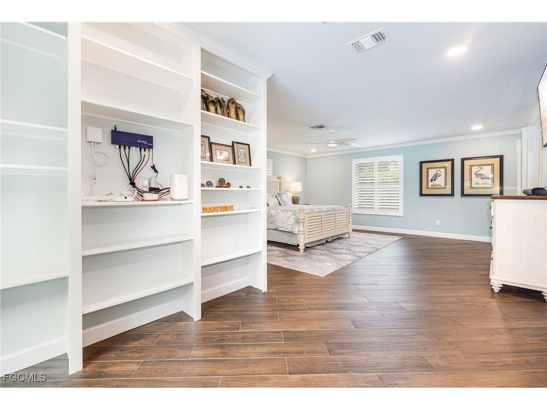 1624 Whiskey Creek Drive Fort Myers FL 33919 2025019628 image31