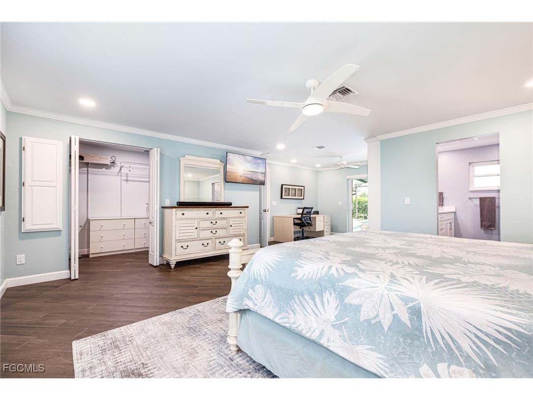 1624 Whiskey Creek Drive Fort Myers FL 33919 2025019628 image35