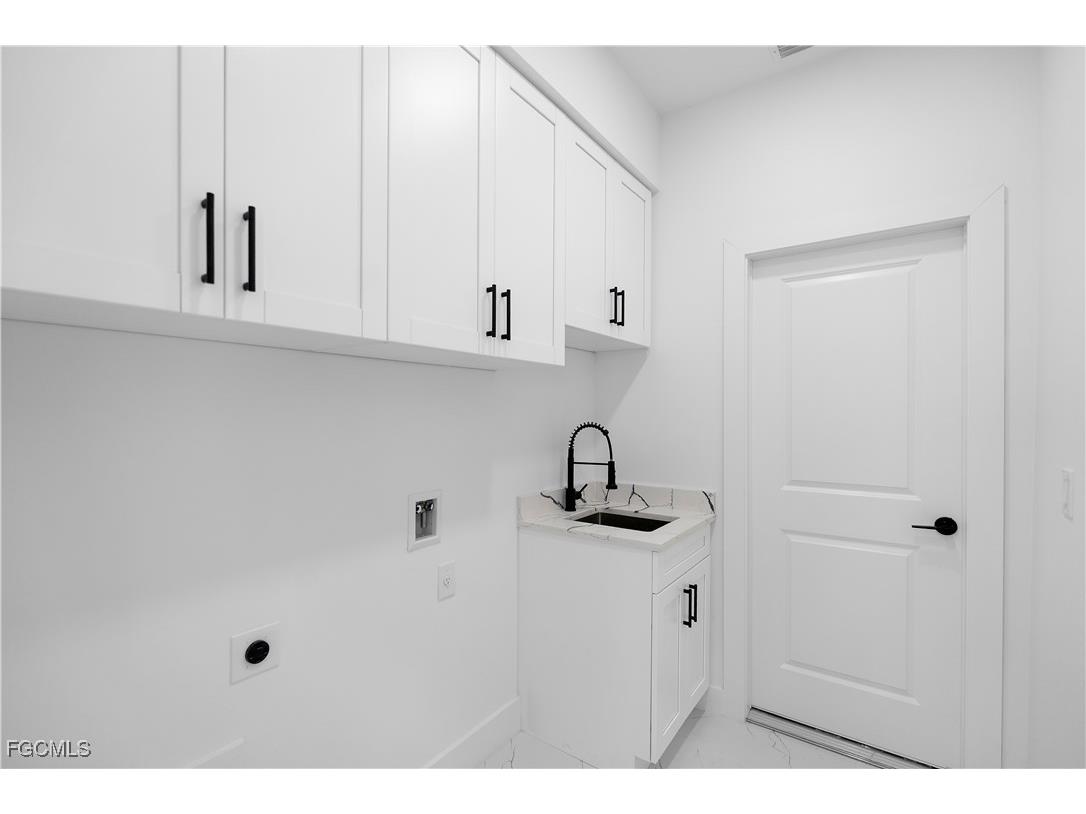 1625 Nelson Road N Cape Coral FL 33993 2025016842 image37