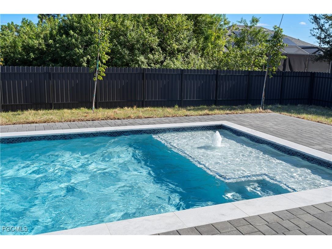 1625 Nelson Road N Cape Coral FL 33993 2025016842 image46