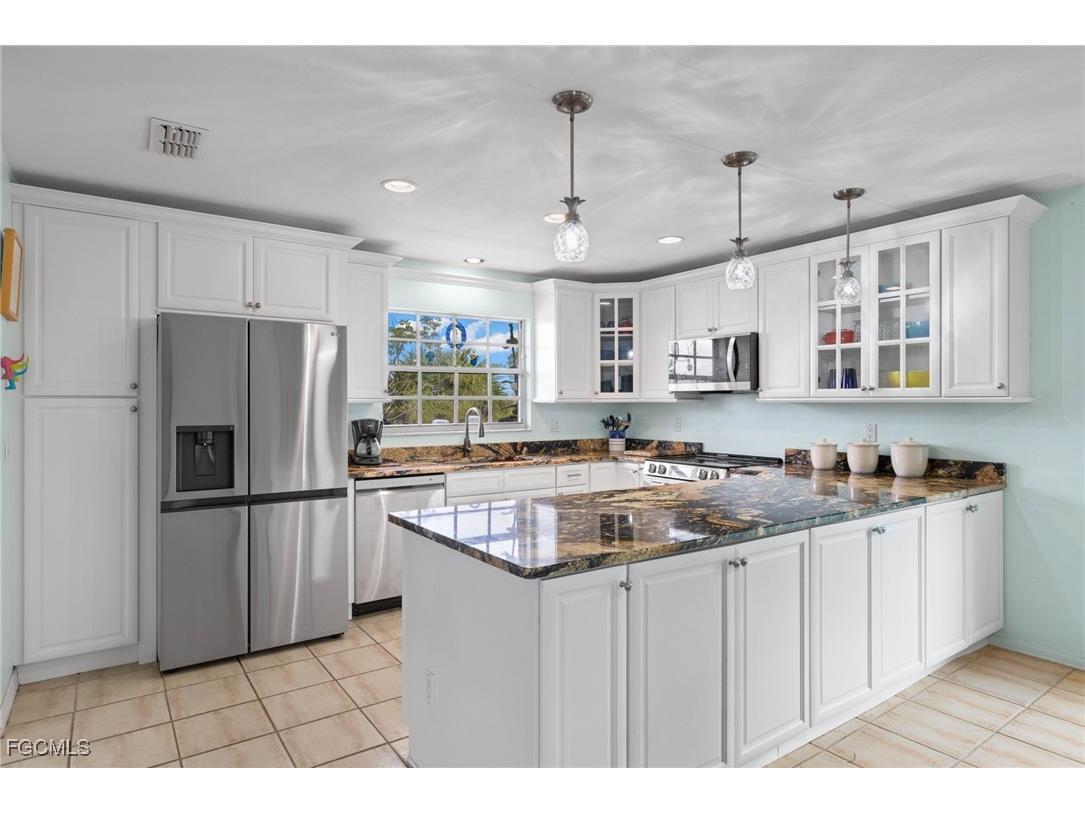 1625 Serenity Lane Sanibel FL 33957 2025013847 image14