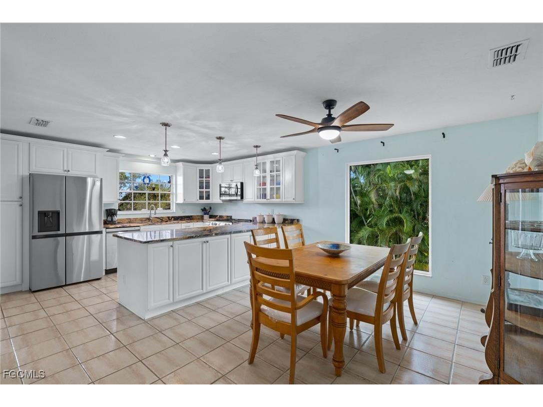 1625 Serenity Lane Sanibel FL 33957 2025013847 image17