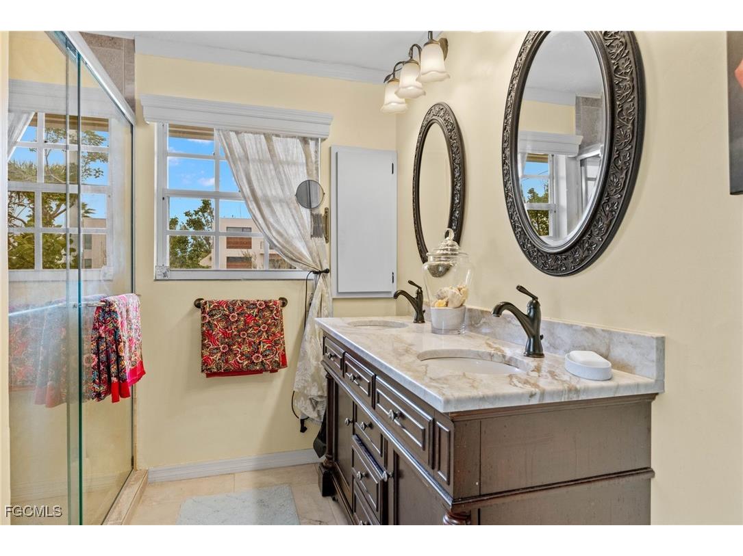 1625 Serenity Lane Sanibel FL 33957 2025013847 image21