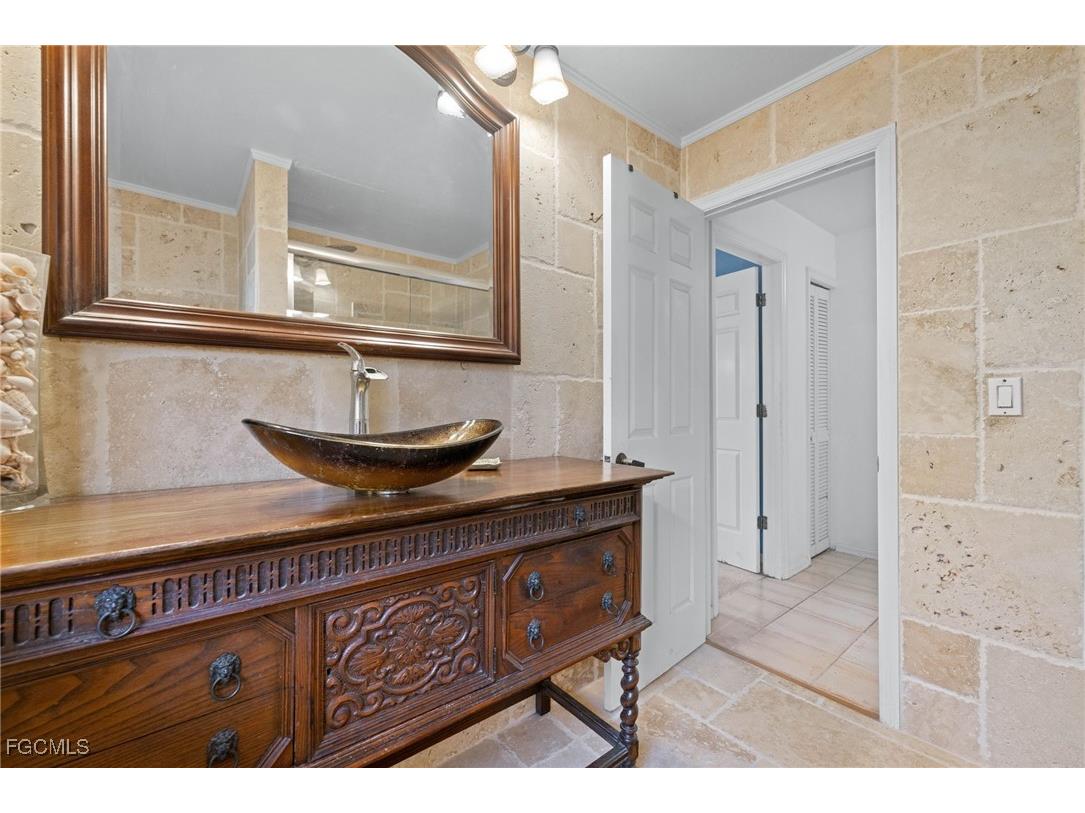 1625 Serenity Lane Sanibel FL 33957 2025013847 image23