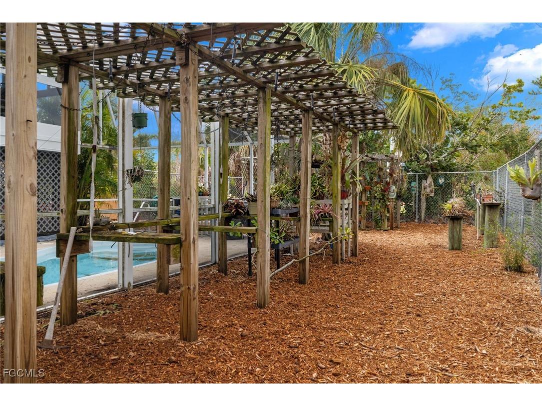 1625 Serenity Lane Sanibel FL 33957 2025013847 image5