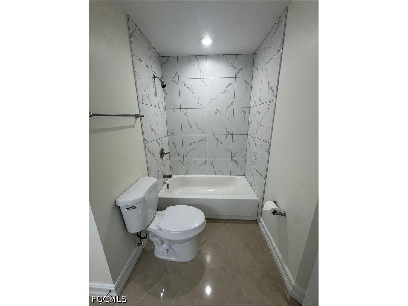 1626 Four Mile Cove Parkway Cape Coral FL 33990 2026023856 image18