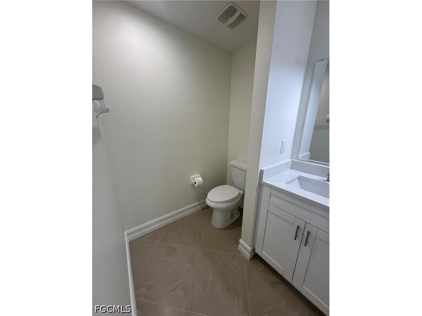 1626 Four Mile Cove Parkway Cape Coral FL 33990 2026023856 image24