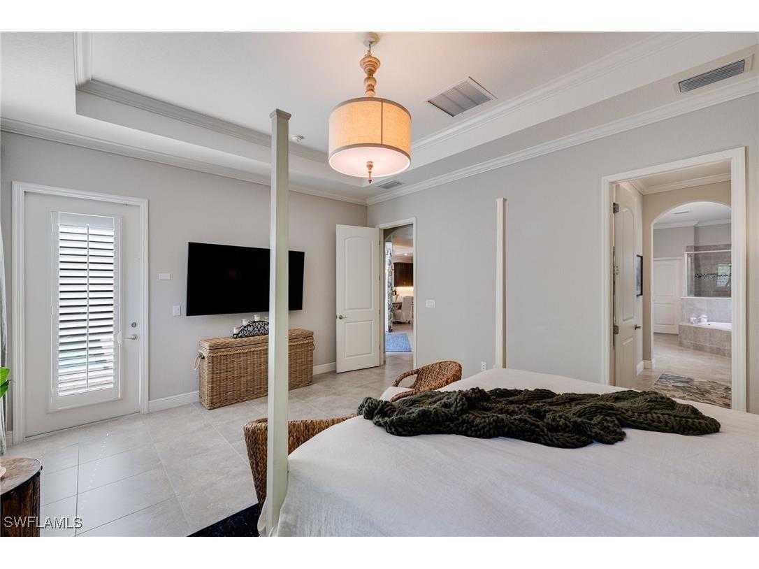 1626 Serrano Circle Naples FL 34105 225083153 image13