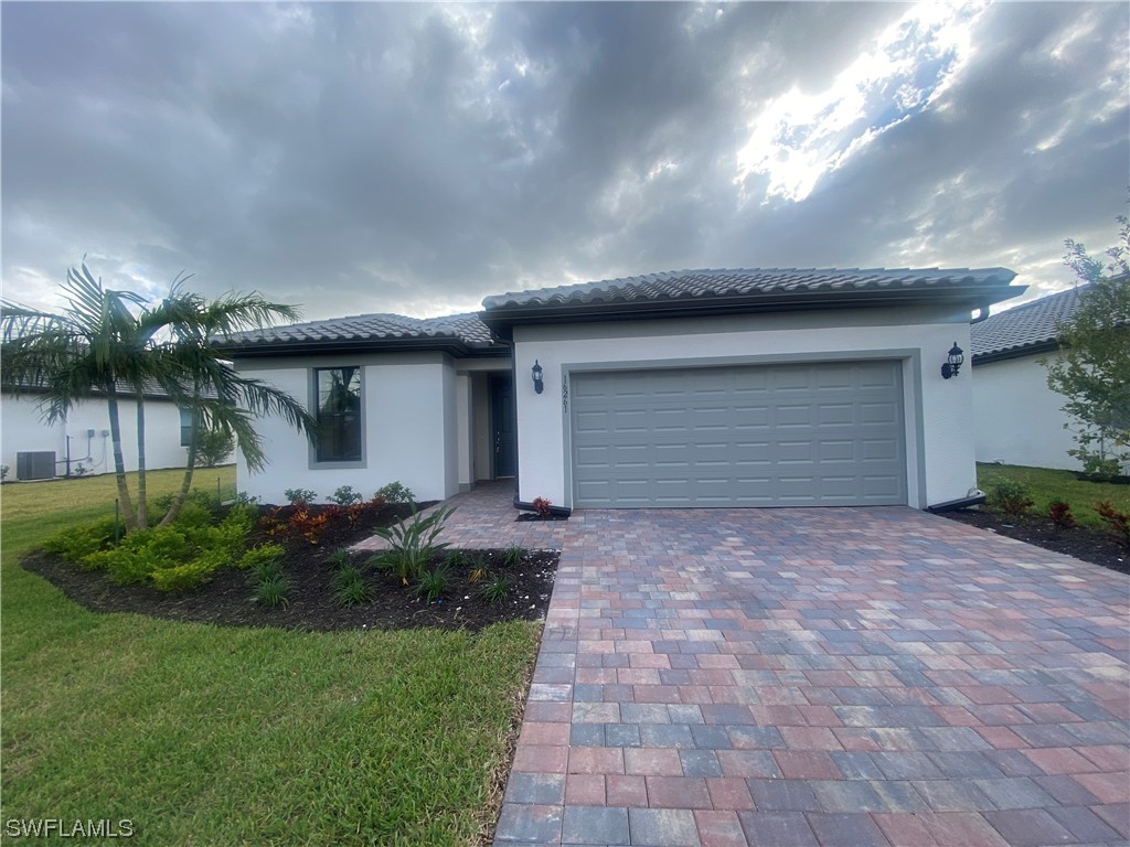 16261 Rosemallow Lane Alva FL 33920 223087609 image1