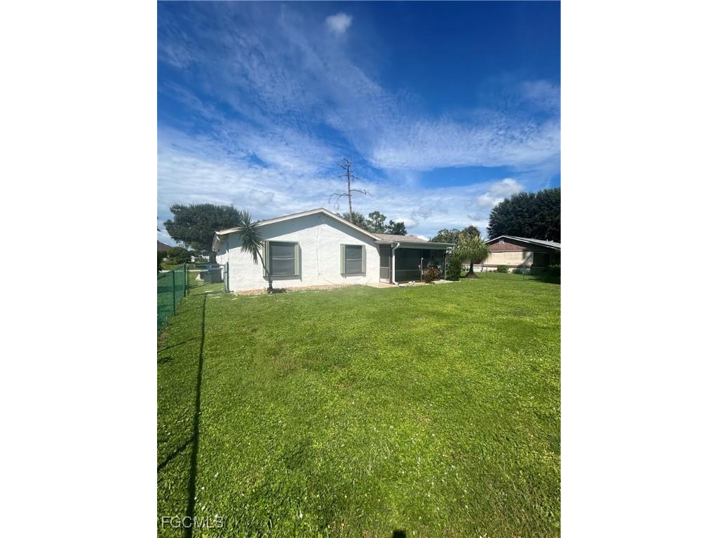 16268 Shadow Pine Road North Fort Myers FL 33917 2025012586 image23