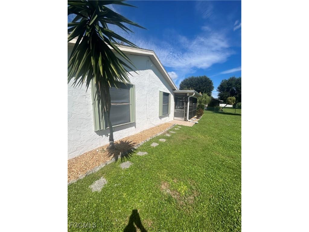 16268 Shadow Pine Road North Fort Myers FL 33917 2025012586 image24