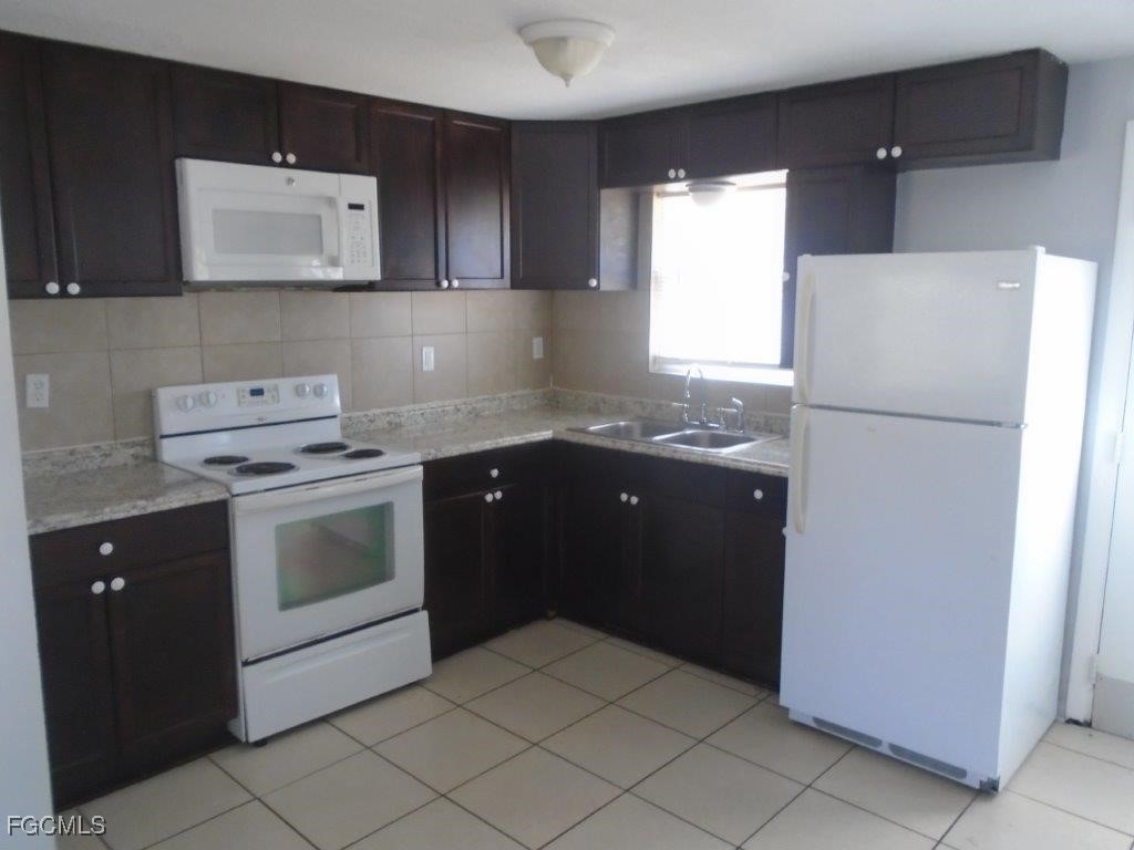 1627 Beachwood Drive North Fort Myers FL 33903 2026001116 image3