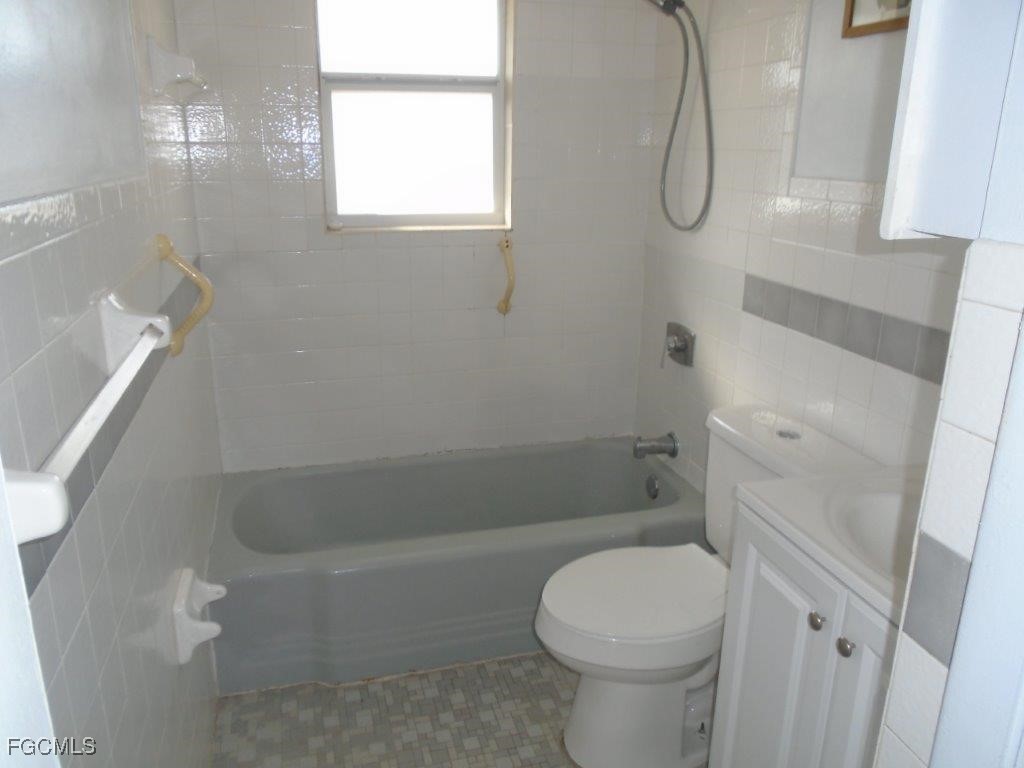 1627 Beachwood Drive North Fort Myers FL 33903 2026001116 image6