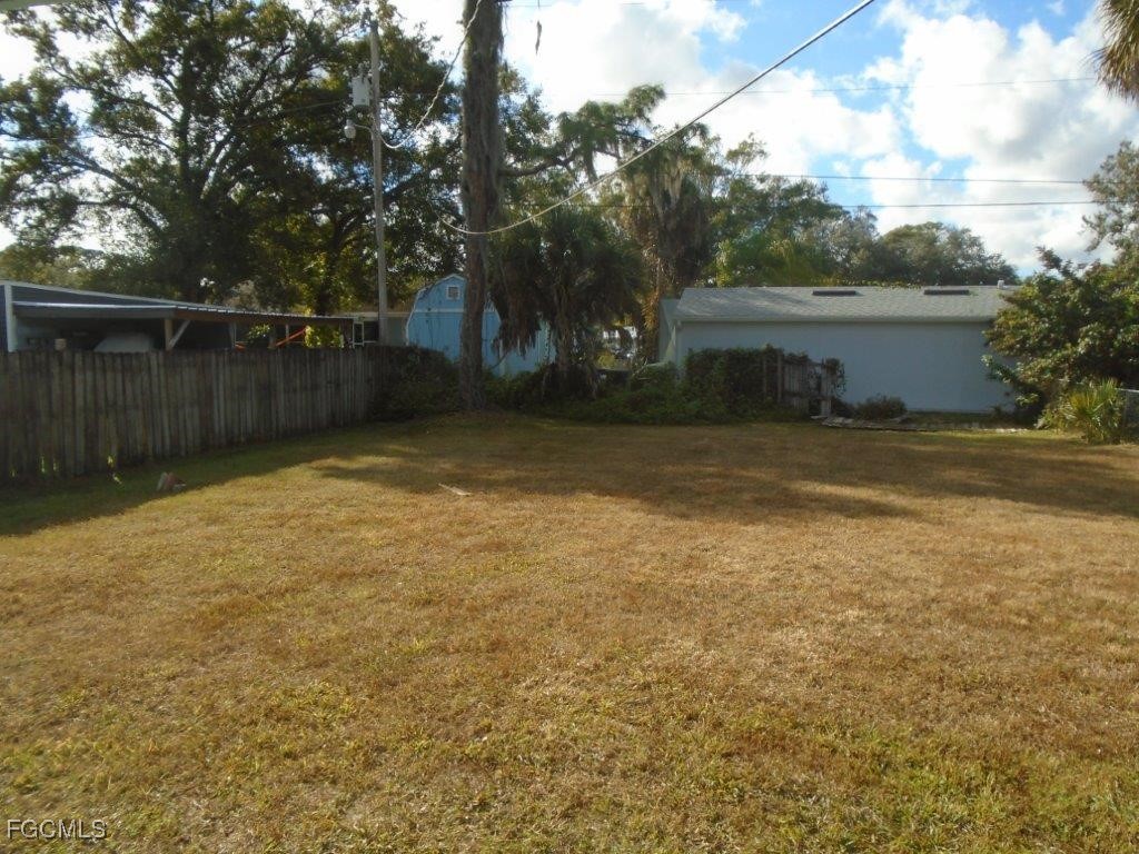 1627 Beachwood Drive North Fort Myers FL 33903 2026001116 image8