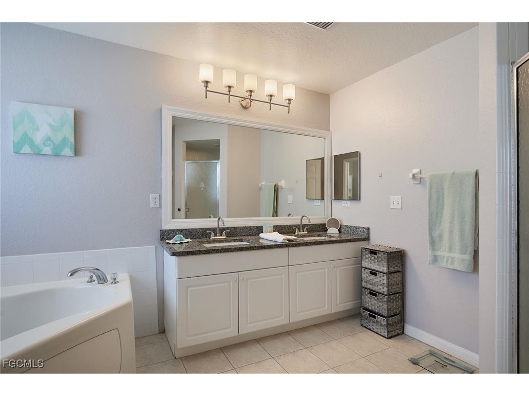 1627 SW 25th Terrace Cape Coral FL 33914 2025022677 image19