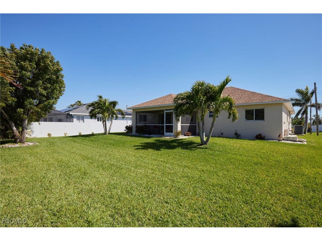 1627 SW 25th Terrace Cape Coral FL 33914 2025022677 image24
