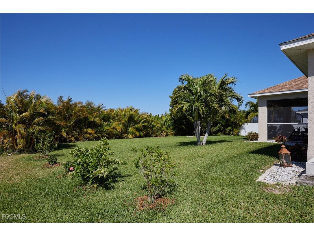1627 SW 25th Terrace Cape Coral FL 33914 2025022677 image25