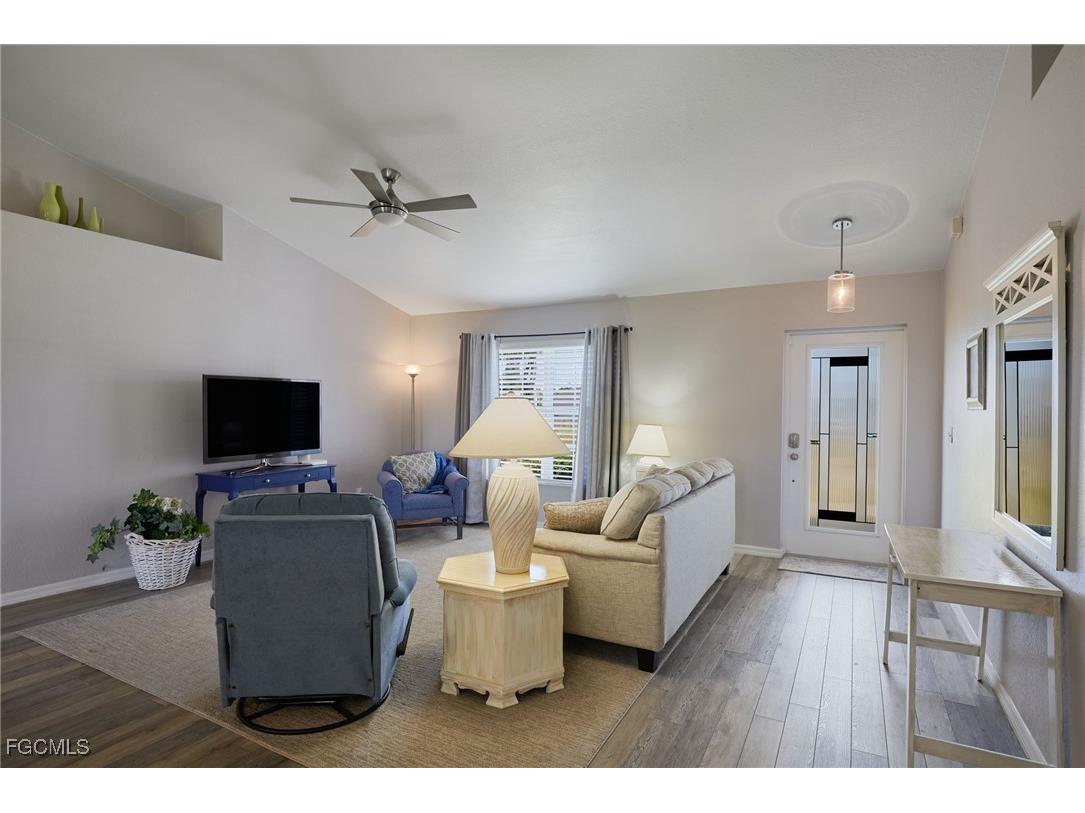 1627 SW 25th Terrace Cape Coral FL 33914 2025022677 image4