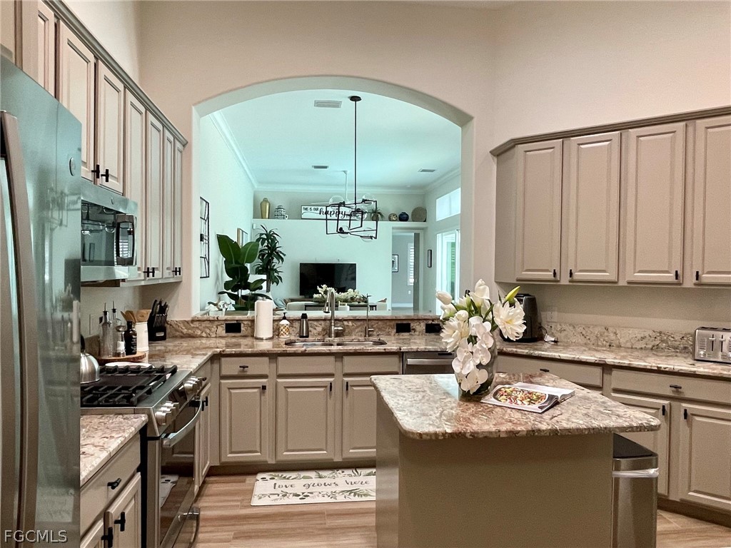 1628 Cayman Court #2 Naples FL 34119 2026013240 image29