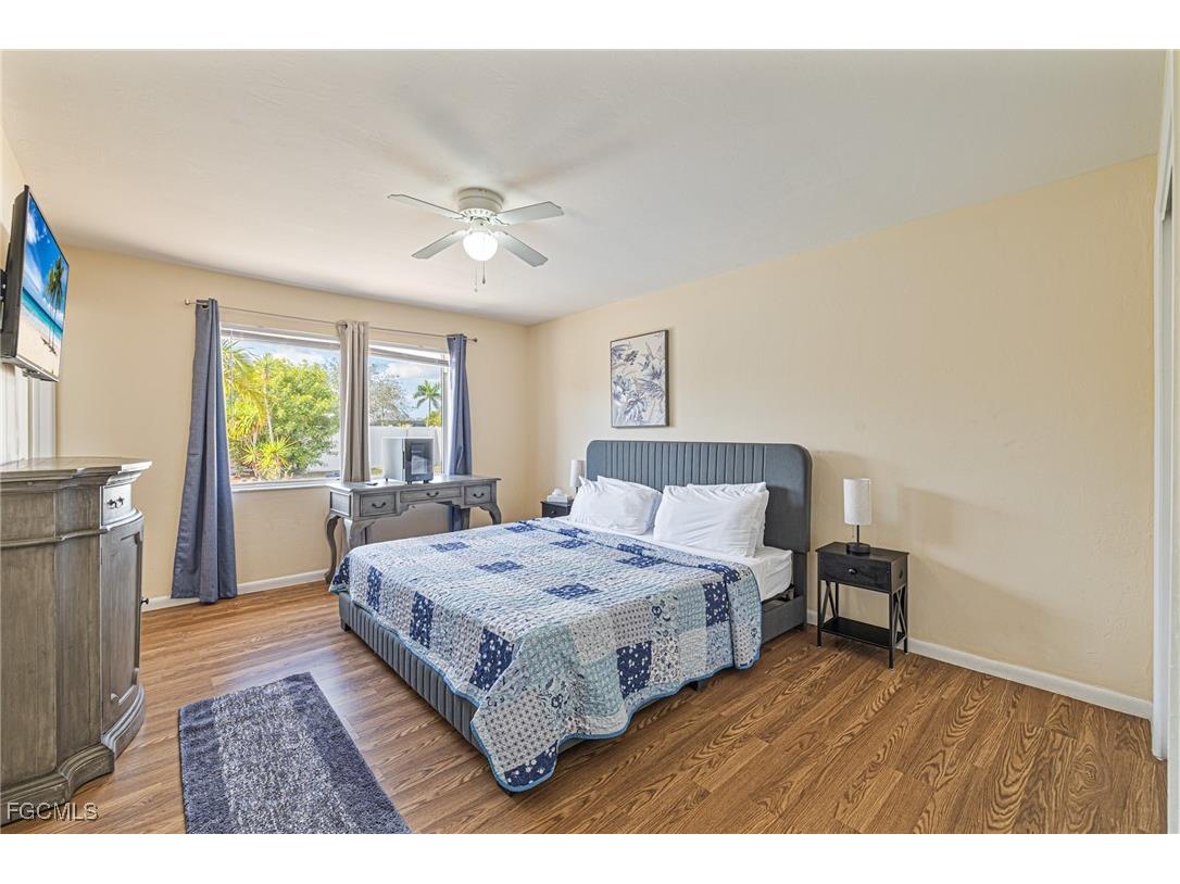 1628 Country Club Boulevard Cape Coral FL 33990 2025026441 image16