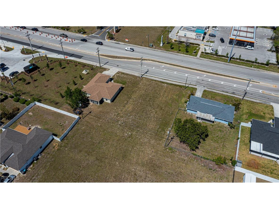 1628 Kismet Parkway E Cape Coral FL 33909 2025013637 image1