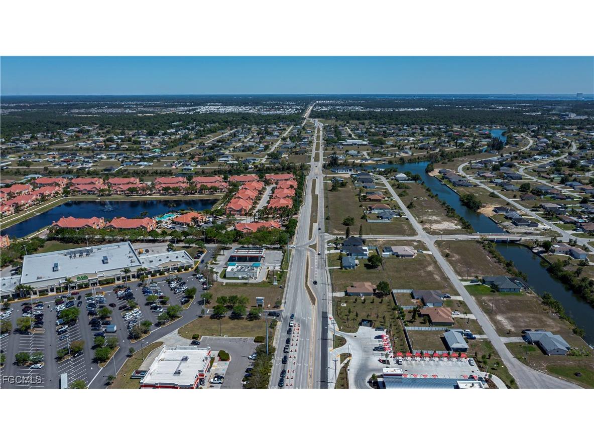 1628 Kismet Parkway E Cape Coral FL 33909 2025013637 image15