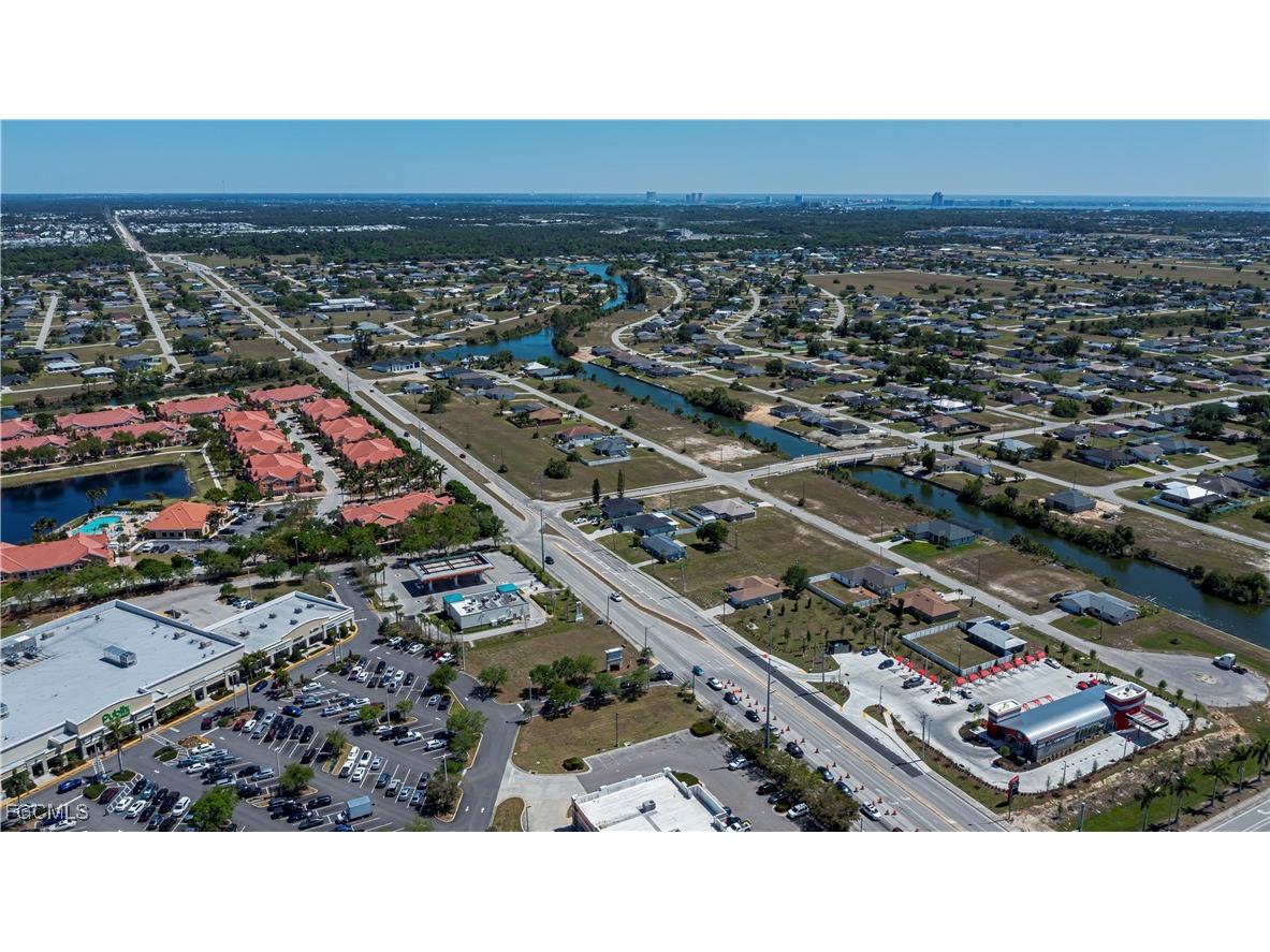 1628 Kismet Parkway E Cape Coral FL 33909 2025013637 image9