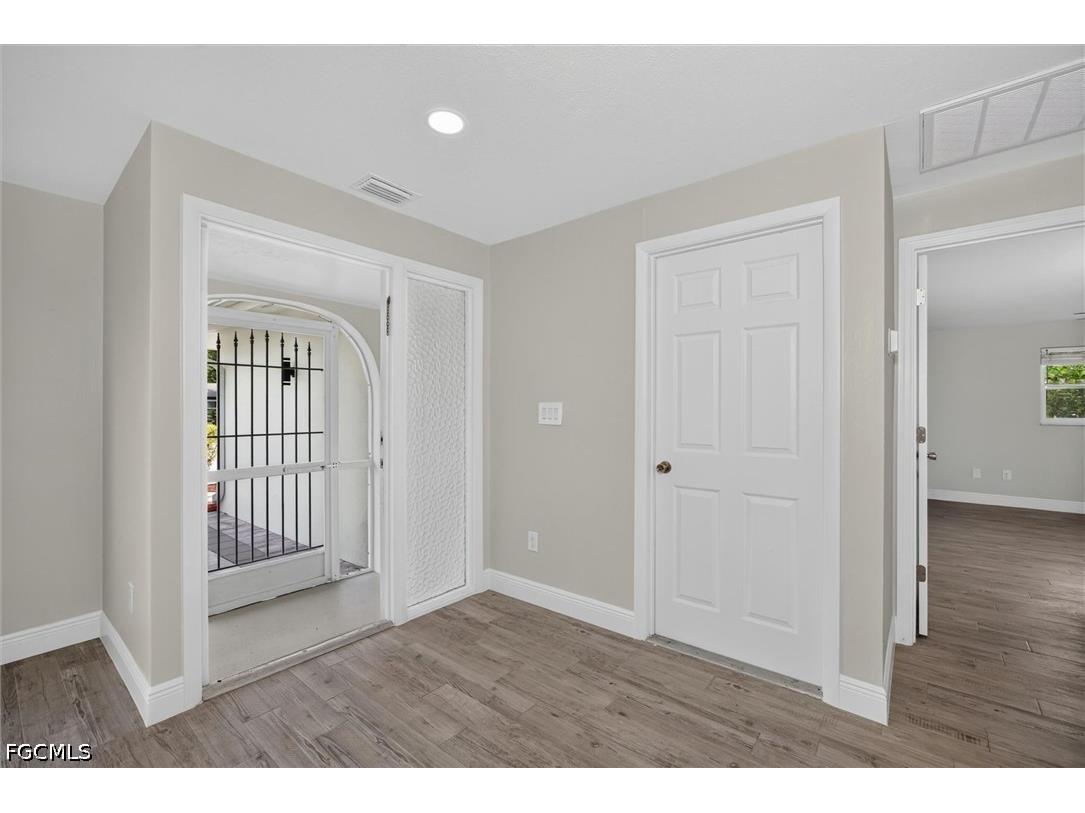 1628 N Flossmoor Road Fort Myers FL 33919 2026029210 image9