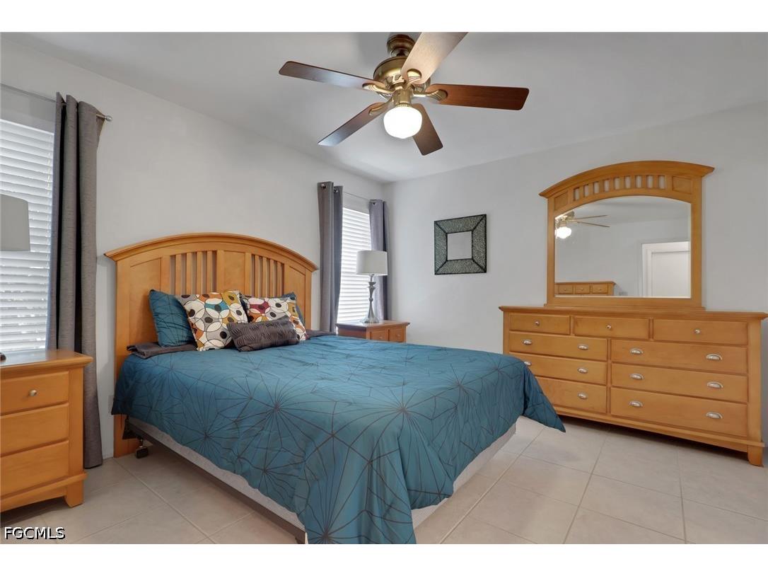 1628 SW 12th Lane Cape Coral FL 33991 2026021169 image11