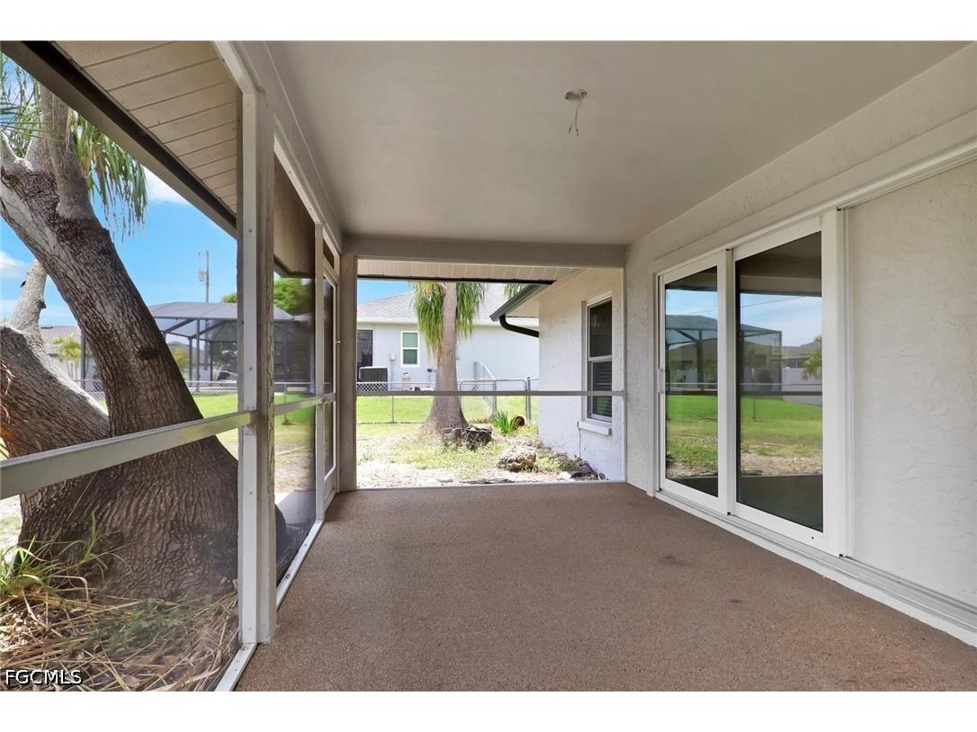 1628 SW 12th Lane Cape Coral FL 33991 2026021169 image23