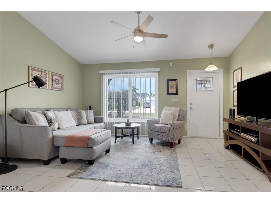 1628 SW 12th Lane Cape Coral FL 33991 2026021169 image3