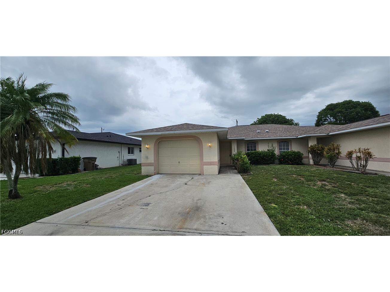 1628 SW Santa Barbara Place Cape Coral FL 33991 2026025767 image1