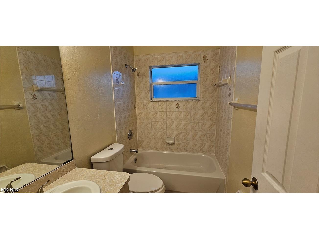 1628 SW Santa Barbara Place Cape Coral FL 33991 2026025767 image15