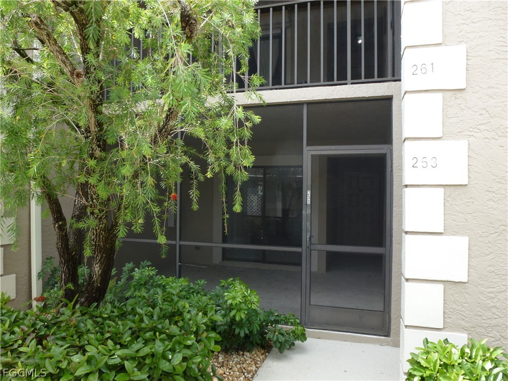 16290 Kelly Cove Drive #253 Fort Myers FL 33908 2026013698 image1