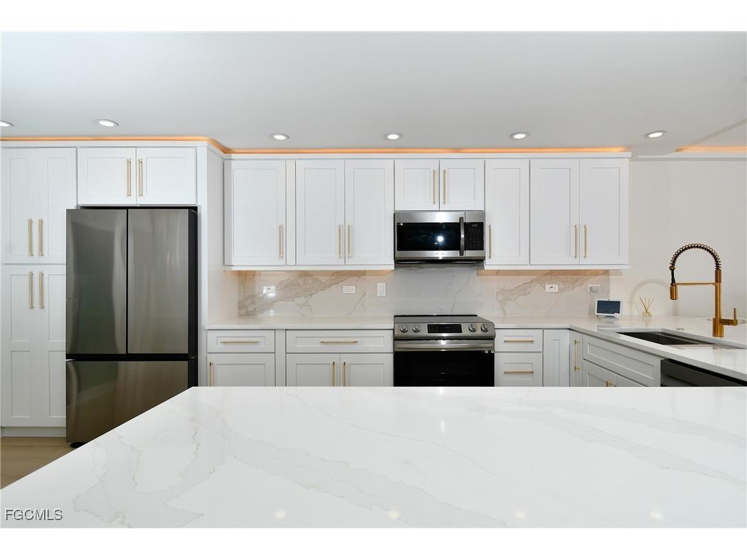 16290 Kelly Cove Drive #254 Fort Myers FL 33908 2026005432 image14