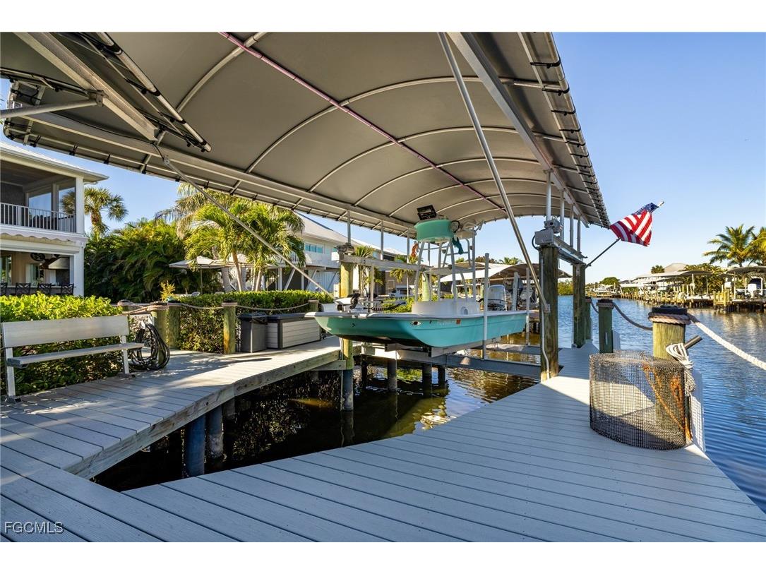 16296 Estuary Court Bokeelia FL 33922 2025018403 image7