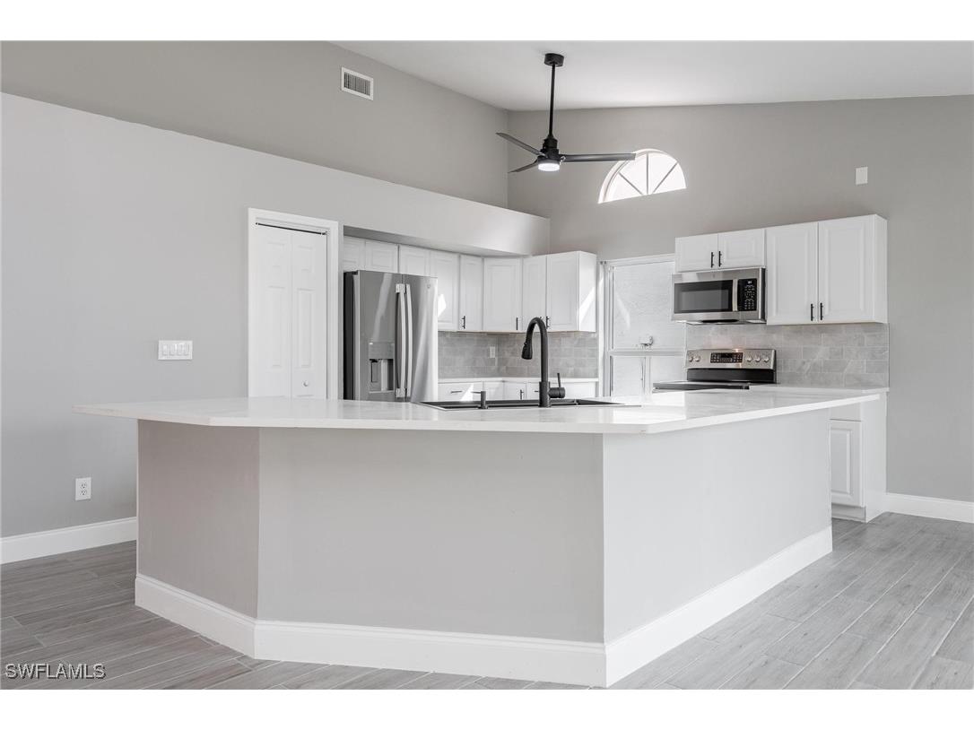 16296 Kelly Woods Drive Fort Myers FL 33908 224090372 image10