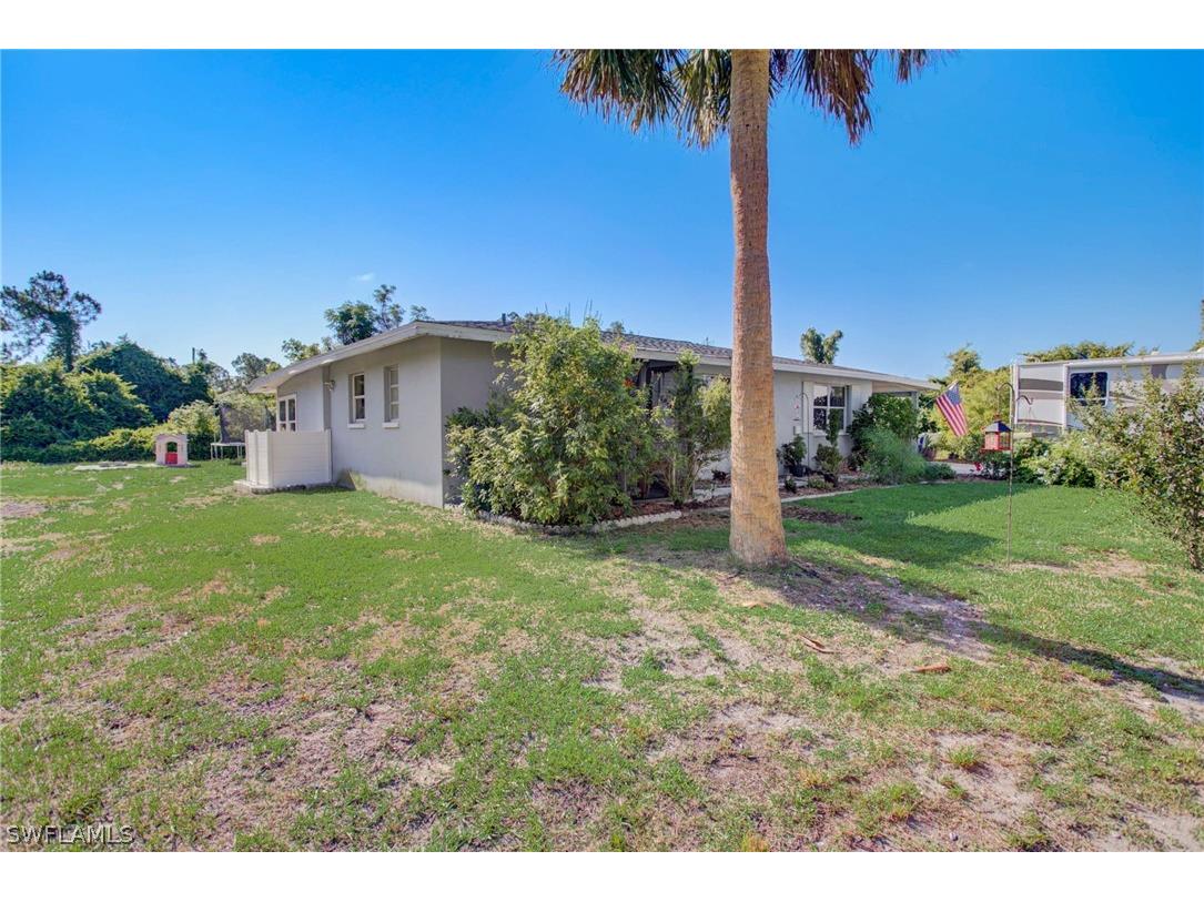 163 Fremont Avenue S Lehigh Acres FL 33974 223052500 image1