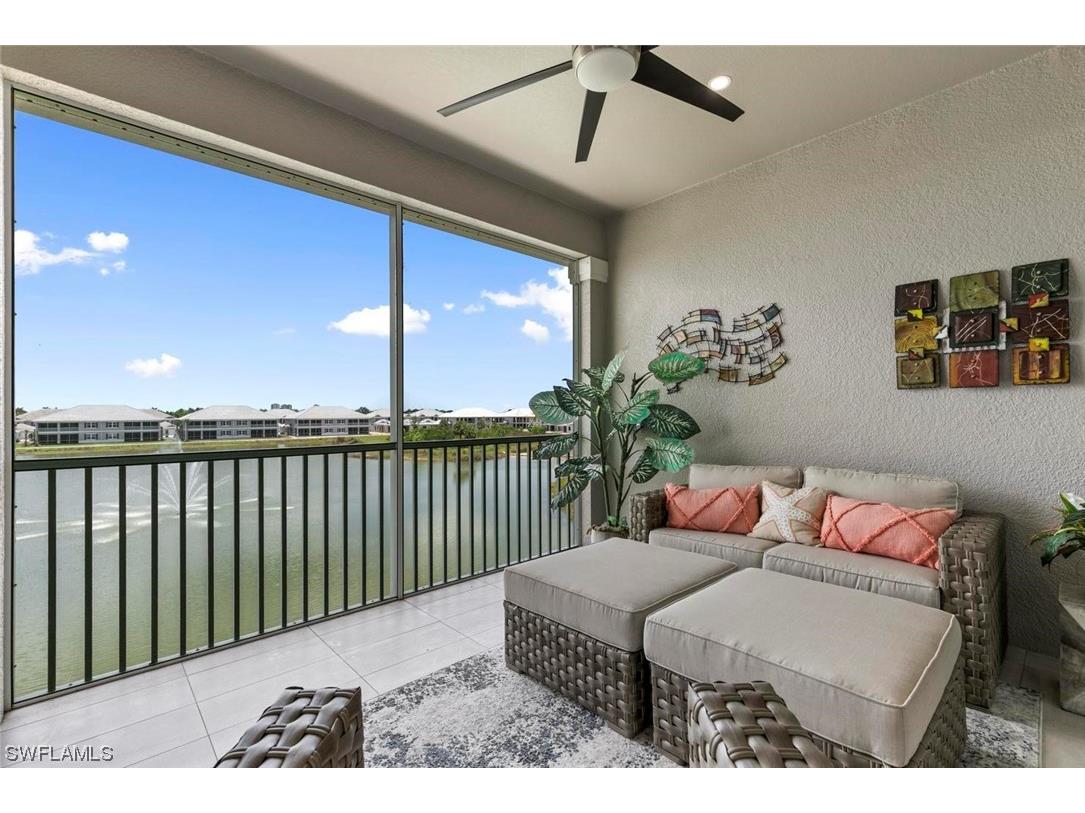 163 Indies Drive E #202 Naples FL 34114 223063242 image1